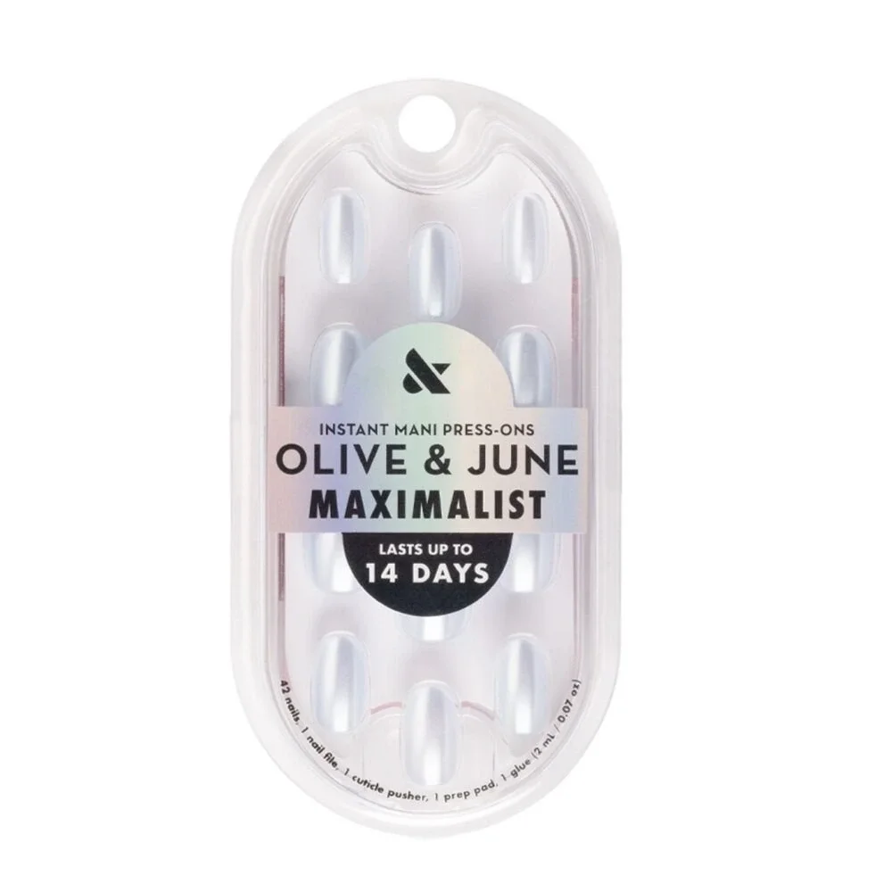 Olive & June Mani Maximalist Instant Press-On Nails Round Short Sky Chrome